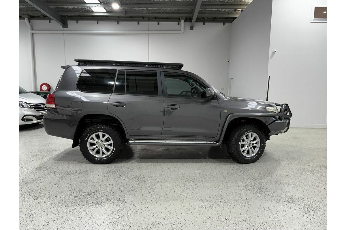2009 Toyota Landcruiser GXL VDJ200R