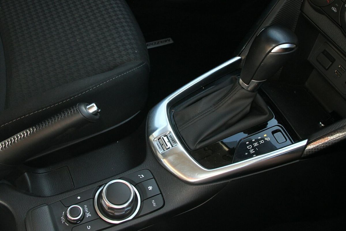 2017 Mazda 2 Maxx DJ Series