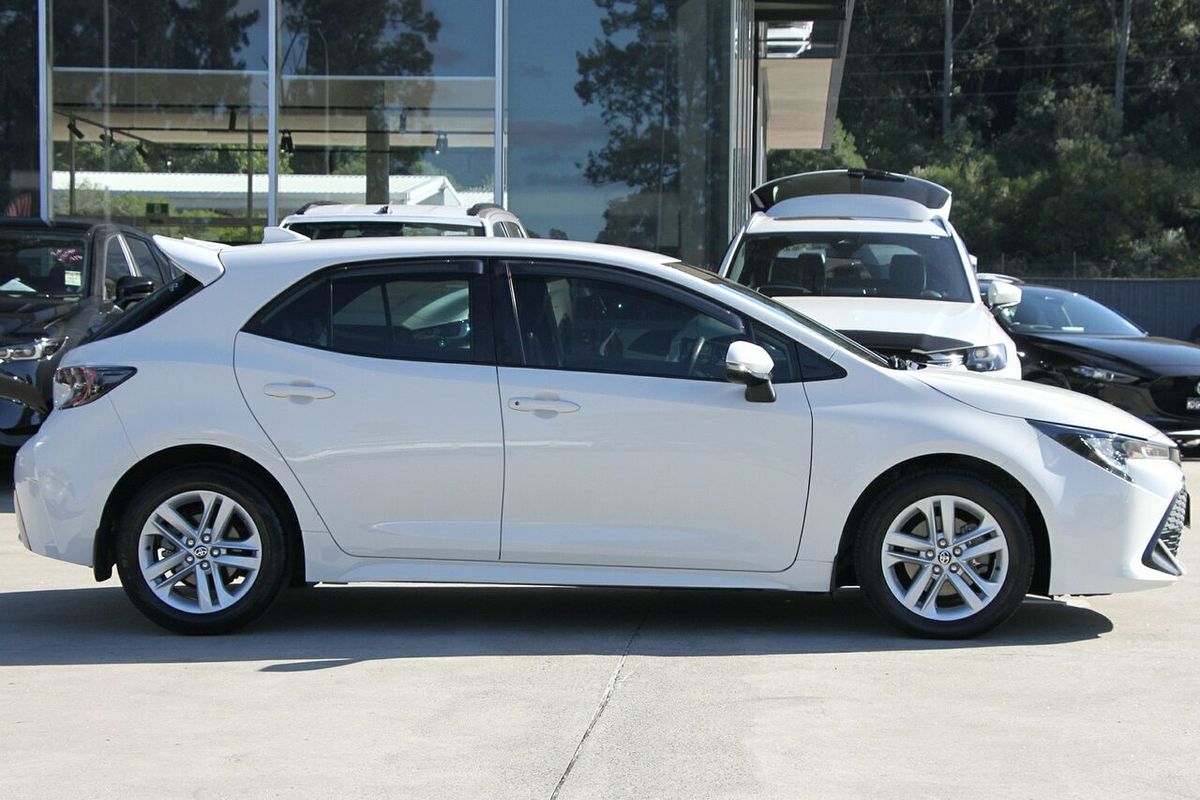 2020 Toyota Corolla Ascent Sport MZEA12R