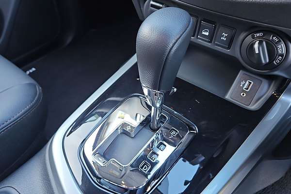 2024 Nissan Navara ST-X D23 4X4