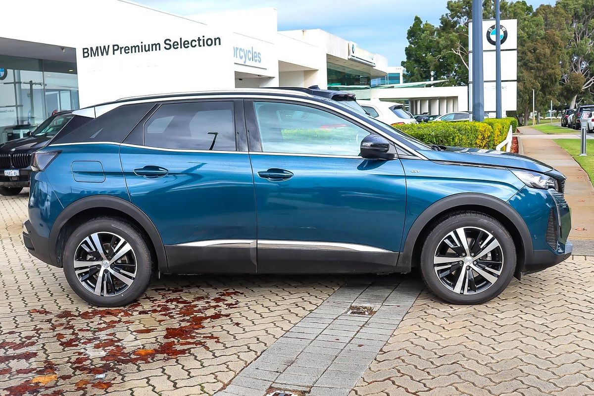 2022 Peugeot 3008 GT P84