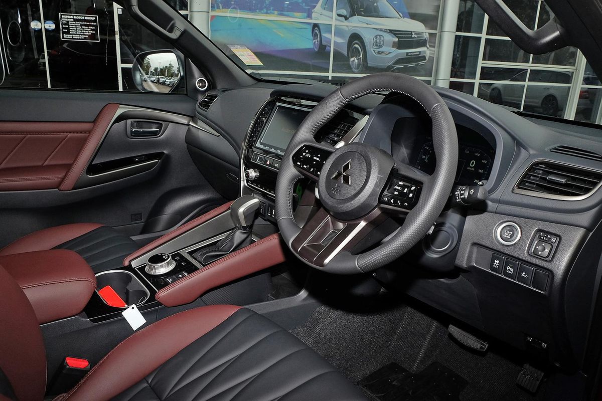 2024 Mitsubishi Pajero Sport GSR QG