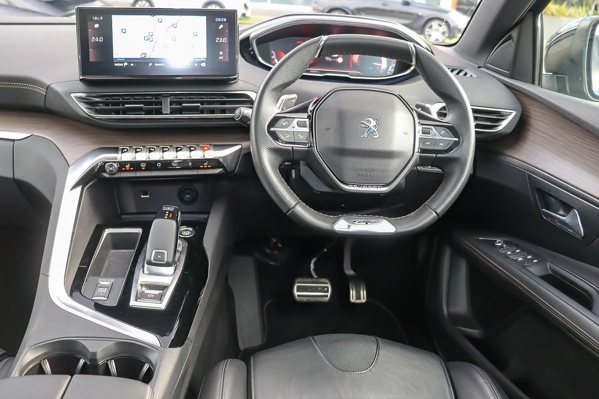 2022 Peugeot 3008 GT P84