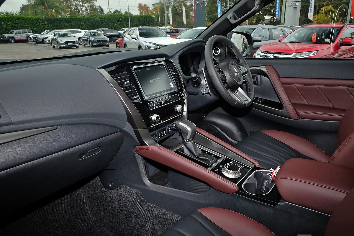 2024 Mitsubishi Pajero Sport GSR QG