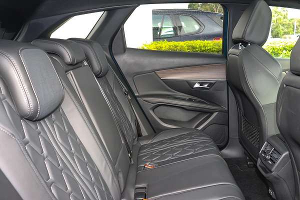 2022 Peugeot 3008 GT P84