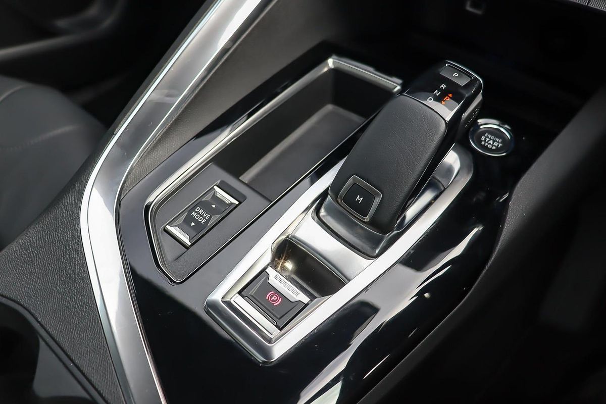 2022 Peugeot 3008 GT P84