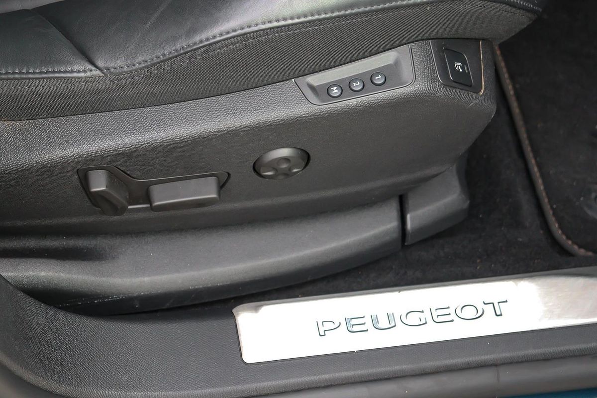 2022 Peugeot 3008 GT P84