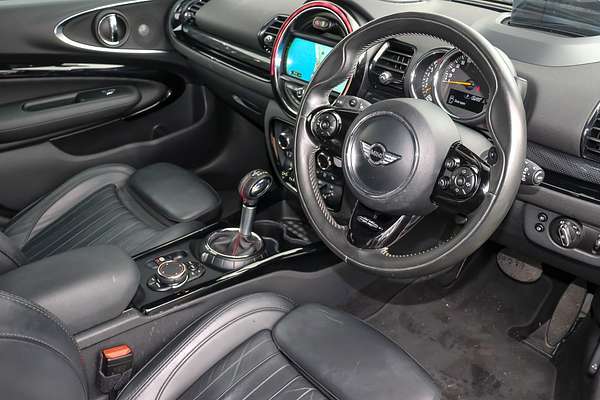 2017 MINI Clubman Cooper S F54