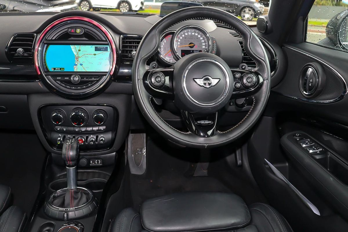 2017 MINI Clubman Cooper S F54