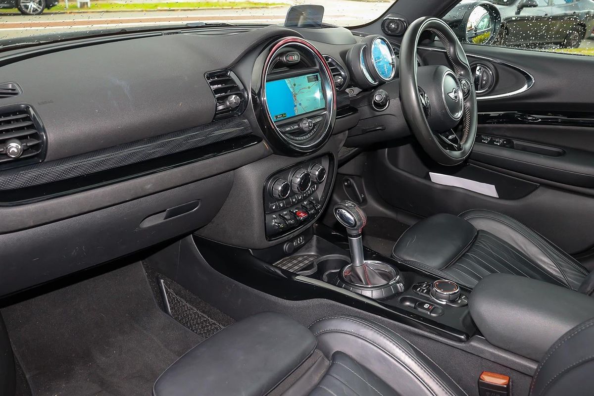 2017 MINI Clubman Cooper S F54