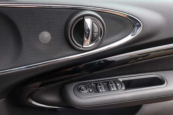 2017 MINI Clubman Cooper S F54