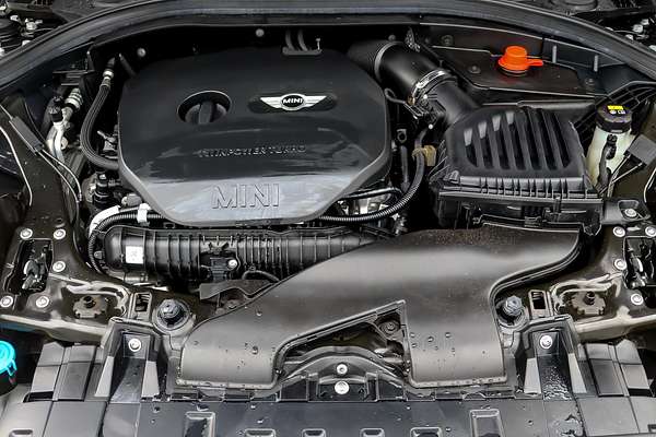 2017 MINI Clubman Cooper S F54
