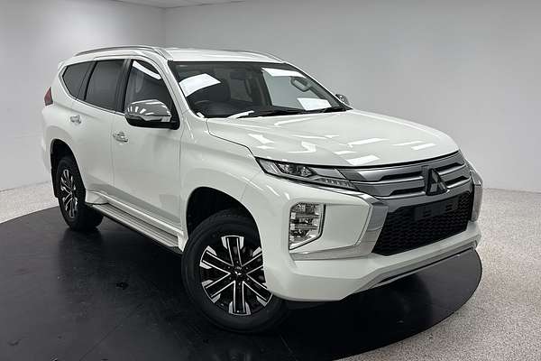 2022 Mitsubishi Pajero Sport GLS QF