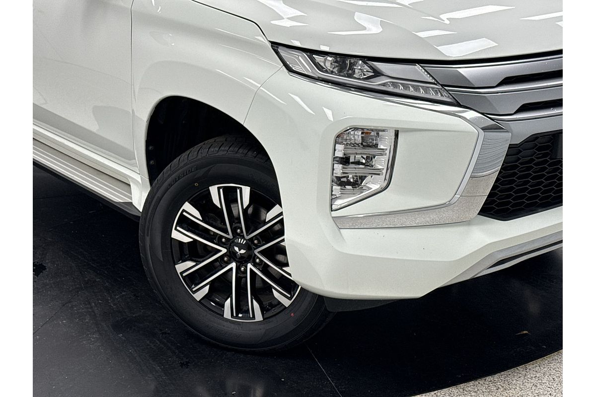 2022 Mitsubishi Pajero Sport GLS QF