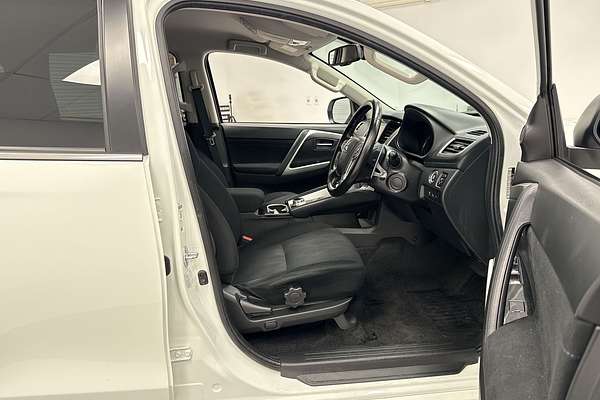 2022 Mitsubishi Pajero Sport GLS QF