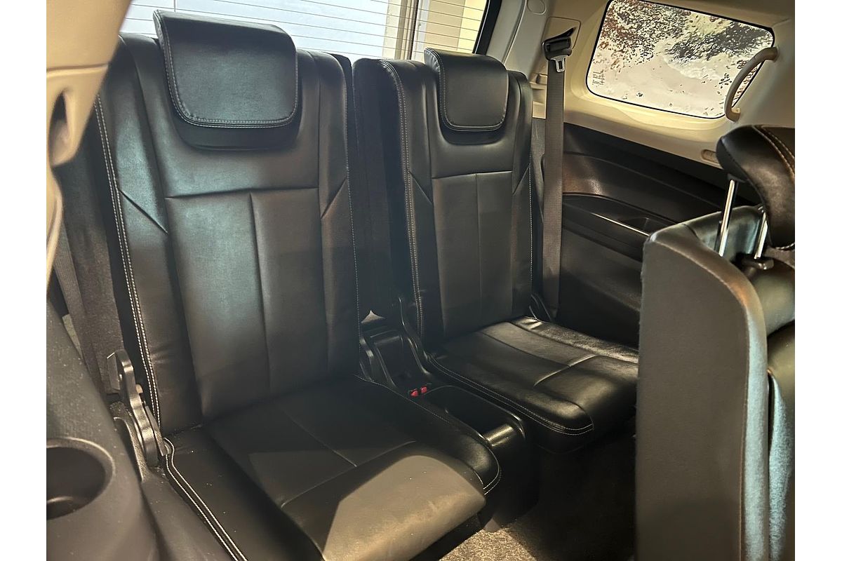 2019 Isuzu MU-X LS-T