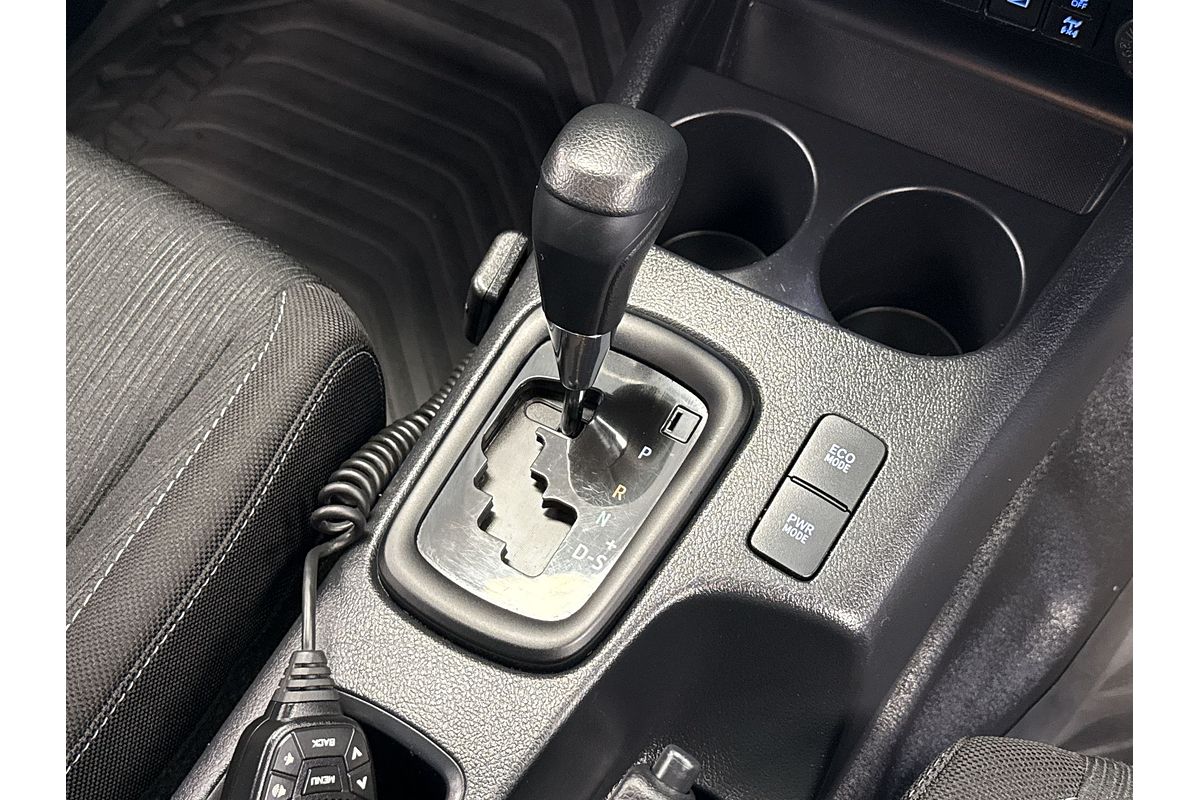 2020 Toyota Hilux SR GUN126R 4X4