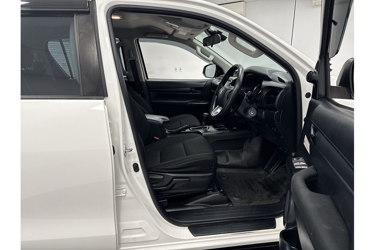 2020 Toyota Hilux SR GUN126R 4X4