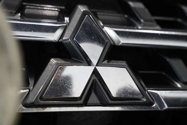 2017 Mitsubishi Pajero GLX NX
