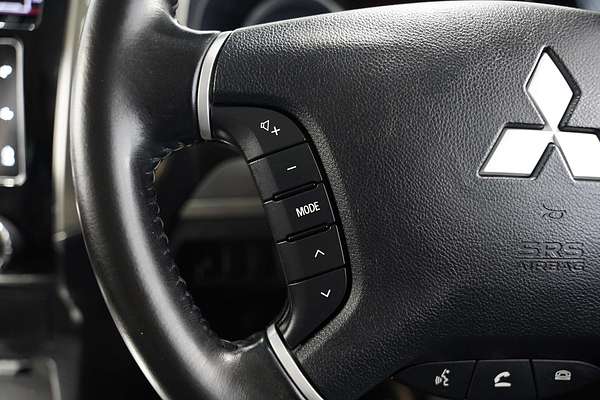 2017 Mitsubishi Pajero GLX NX