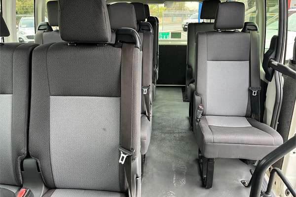 2019 Toyota Hiace Commuter GDH322R
