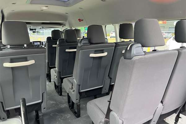 2019 Toyota Hiace Commuter GDH322R