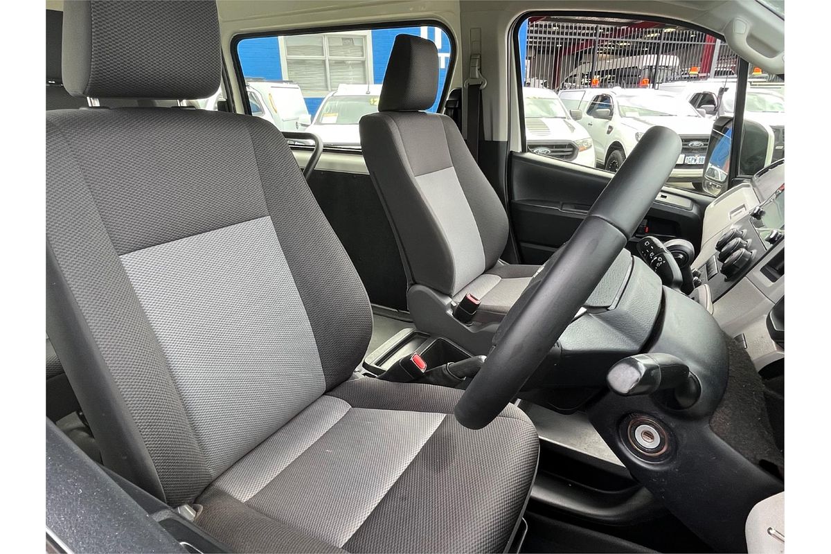 2019 Toyota Hiace Commuter GDH322R