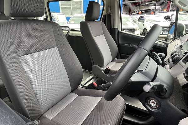 2019 Toyota Hiace Commuter GDH322R
