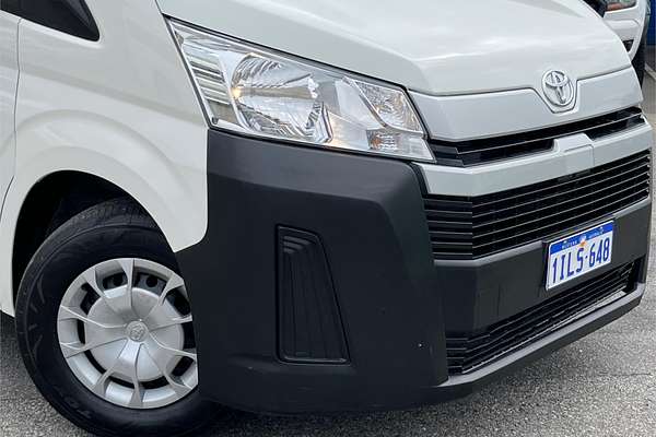 2019 Toyota Hiace Commuter GDH322R