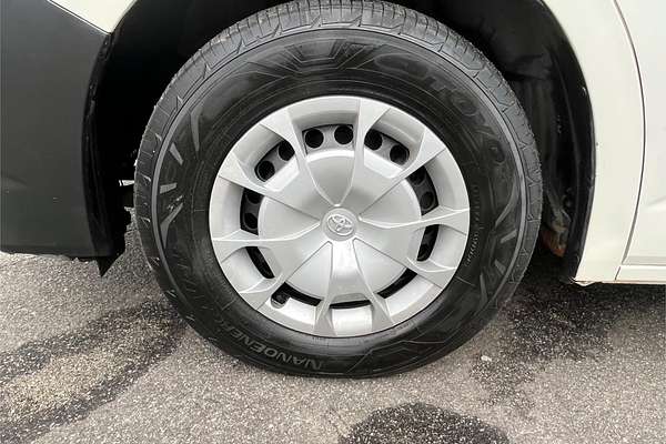 2019 Toyota Hiace Commuter GDH322R