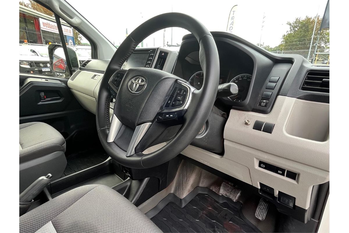 2019 Toyota Hiace Commuter GDH322R