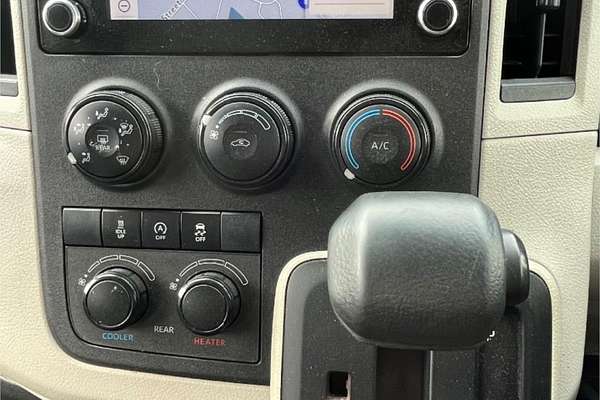 2019 Toyota Hiace Commuter GDH322R