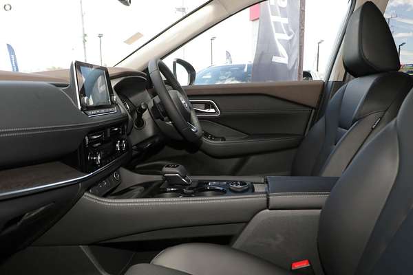 2024 Nissan X-TRAIL ST-L T33