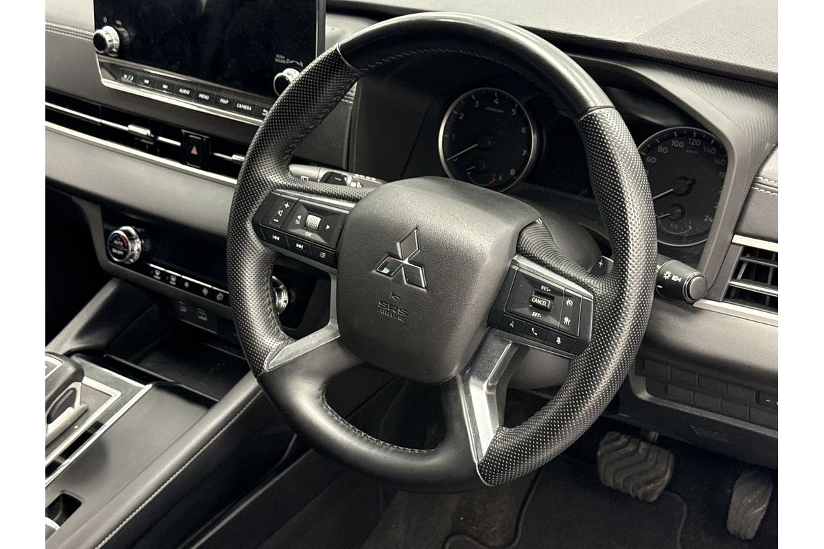 2022 Mitsubishi Outlander LS ZM