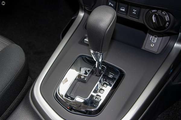 2024 Nissan Navara ST D23 4X4