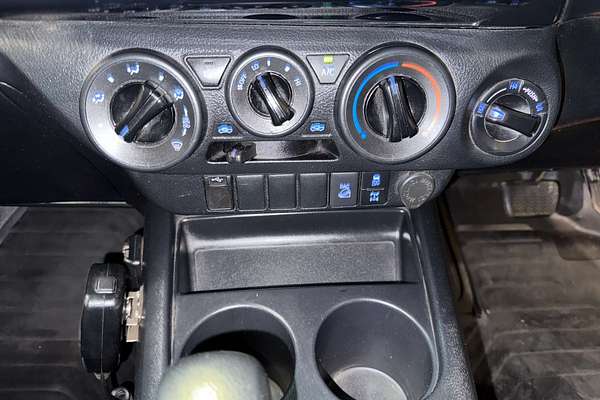 2021 Toyota Hilux SR GUN126R 4X4