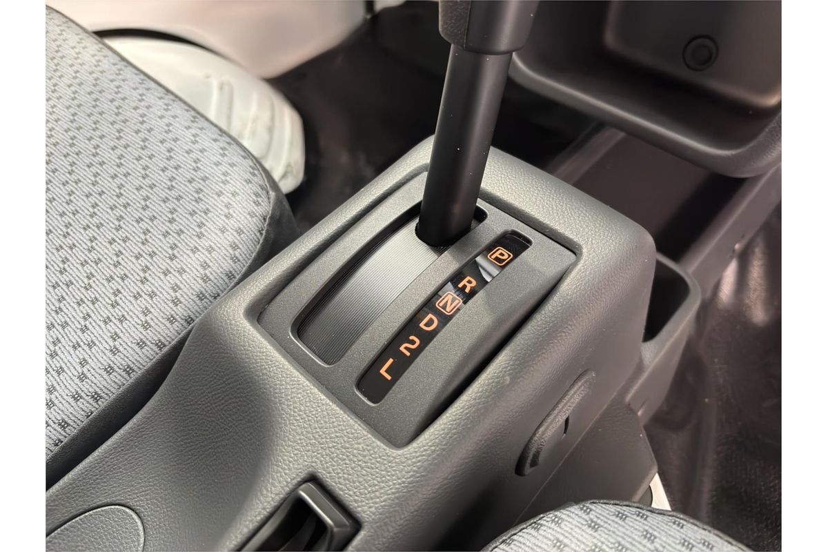 2024 Suzuki Carry KC 4WD DA16T
