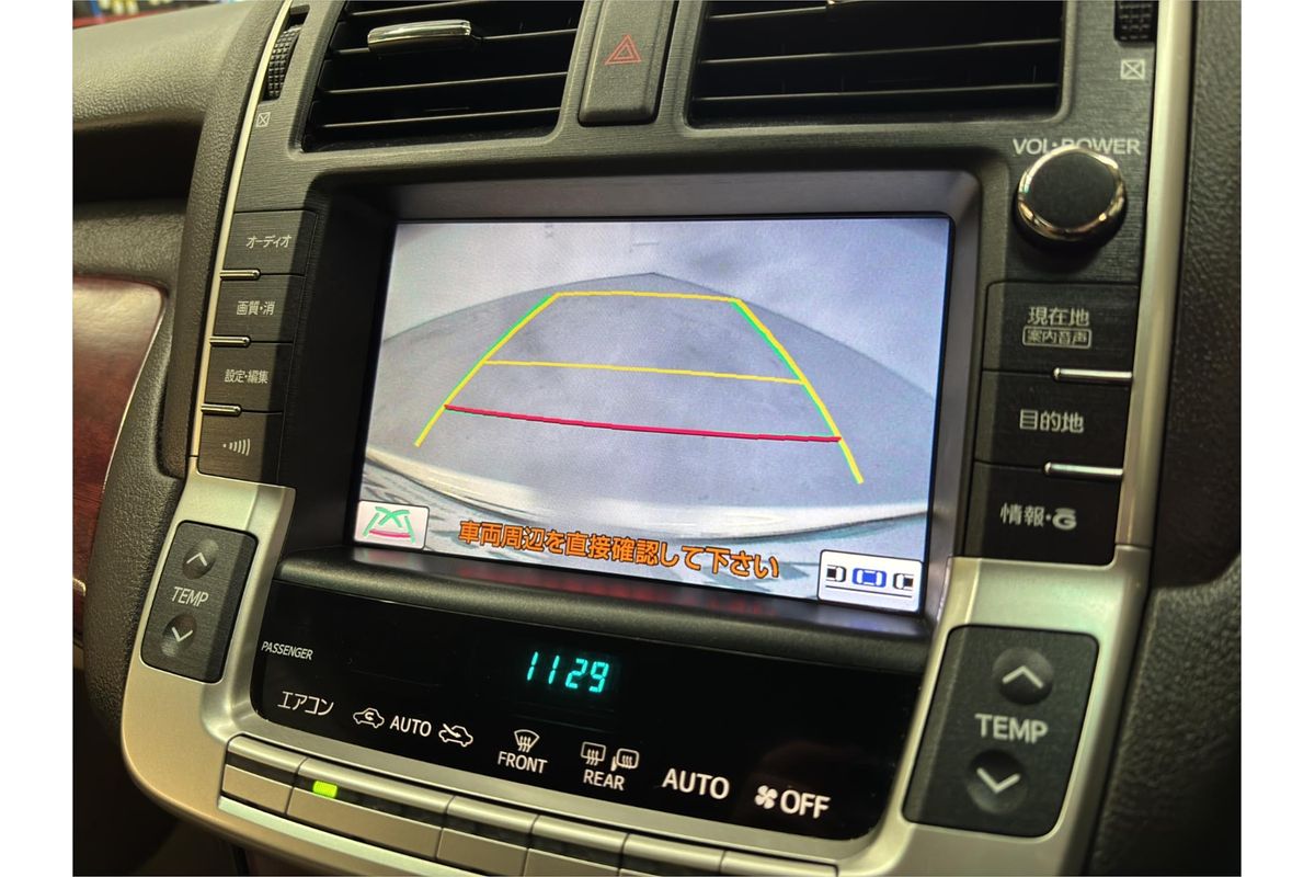 2013 Toyota Crown Majesta G URS206