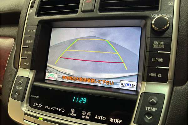 2013 Toyota Crown Majesta G URS206