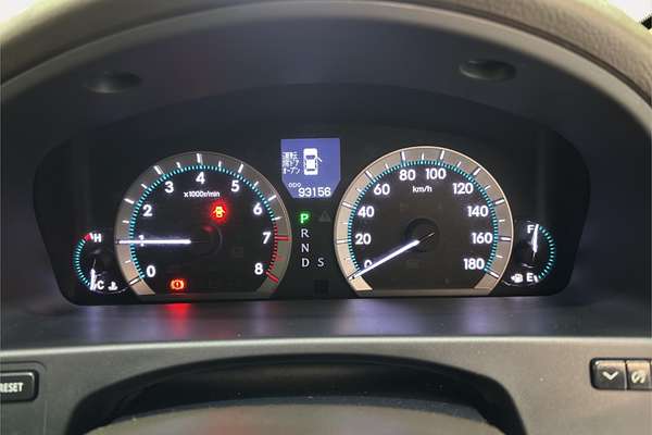 2013 Toyota Crown Majesta G URS206