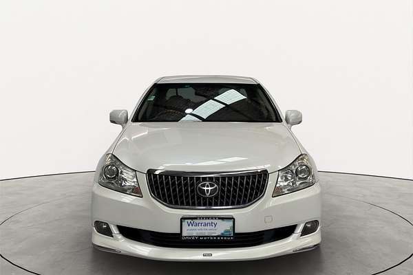 2013 Toyota Crown Majesta G URS206