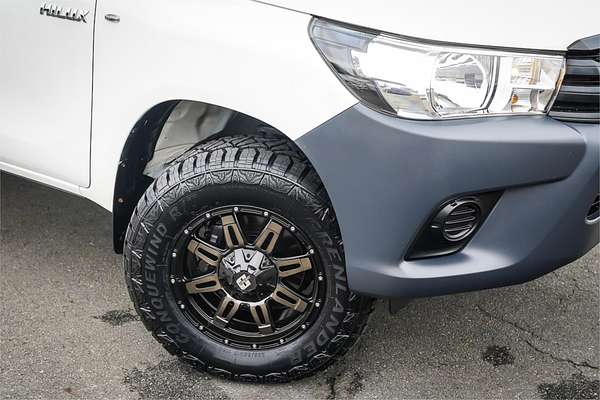 2017 Toyota Hilux Workmate GUN125R 4X4