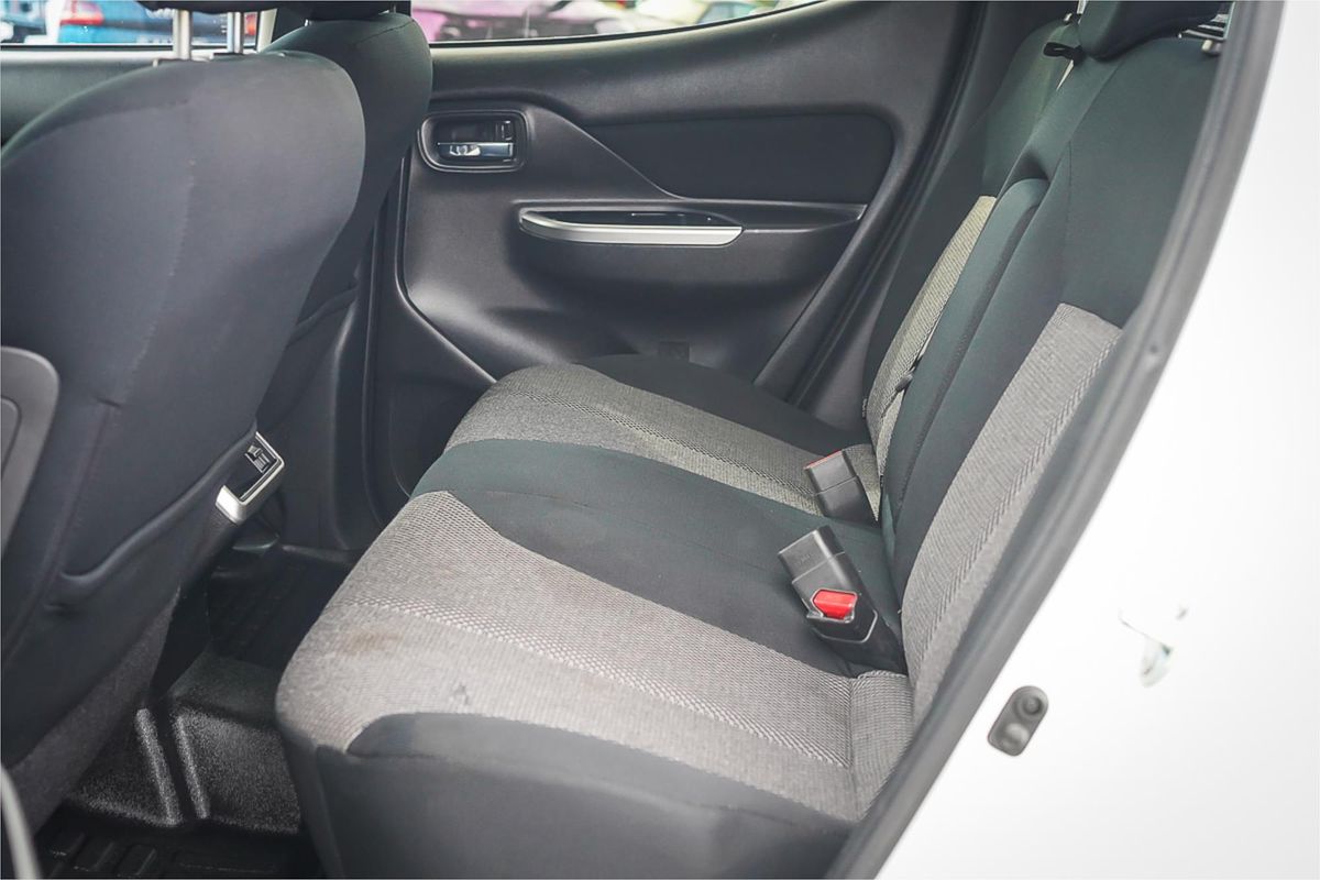 2021 Mitsubishi Triton GLS MR 4X4