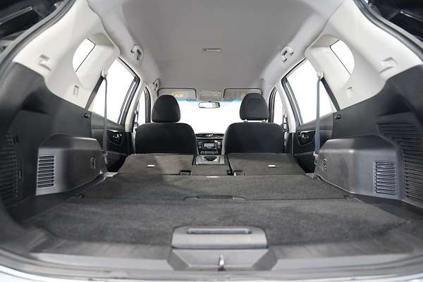 2022 Nissan X-TRAIL ST T32