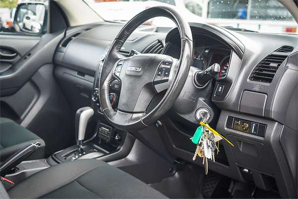 2016 Isuzu D-MAX SX High Ride Rear Wheel Drive