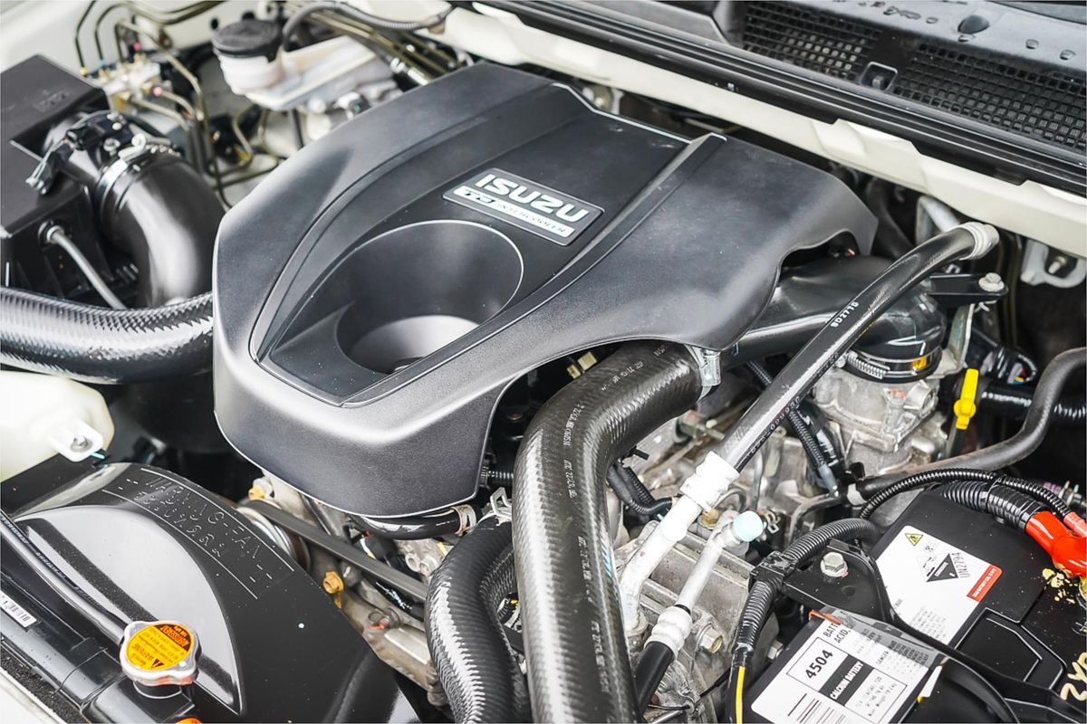 2016 Isuzu D-MAX SX High Ride Rear Wheel Drive