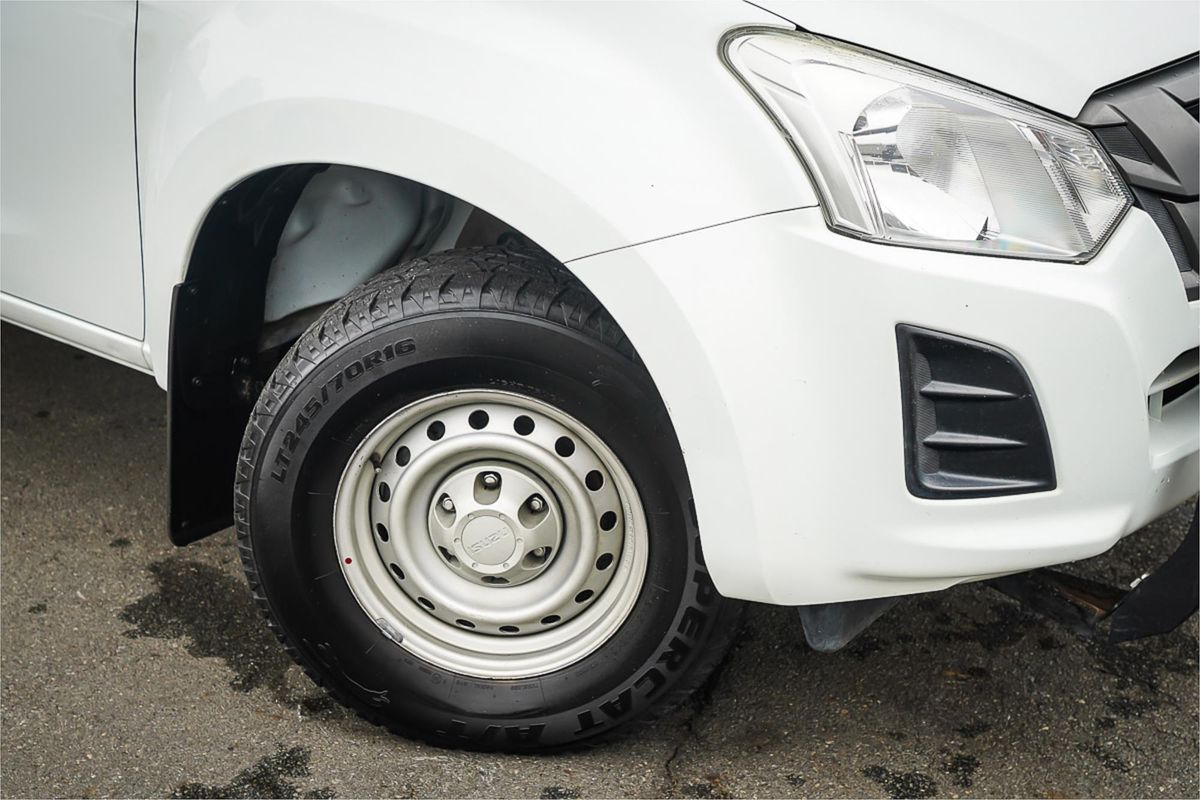2017 Isuzu D-MAX SX High Ride Rear Wheel Drive