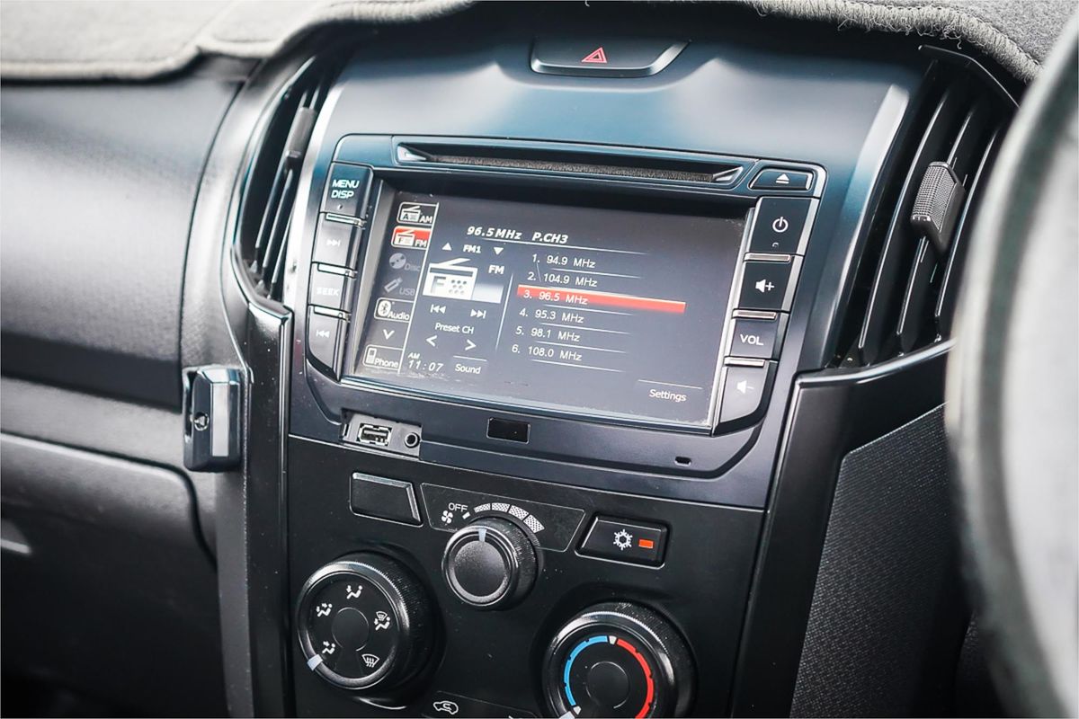2017 Isuzu D-MAX SX High Ride Rear Wheel Drive