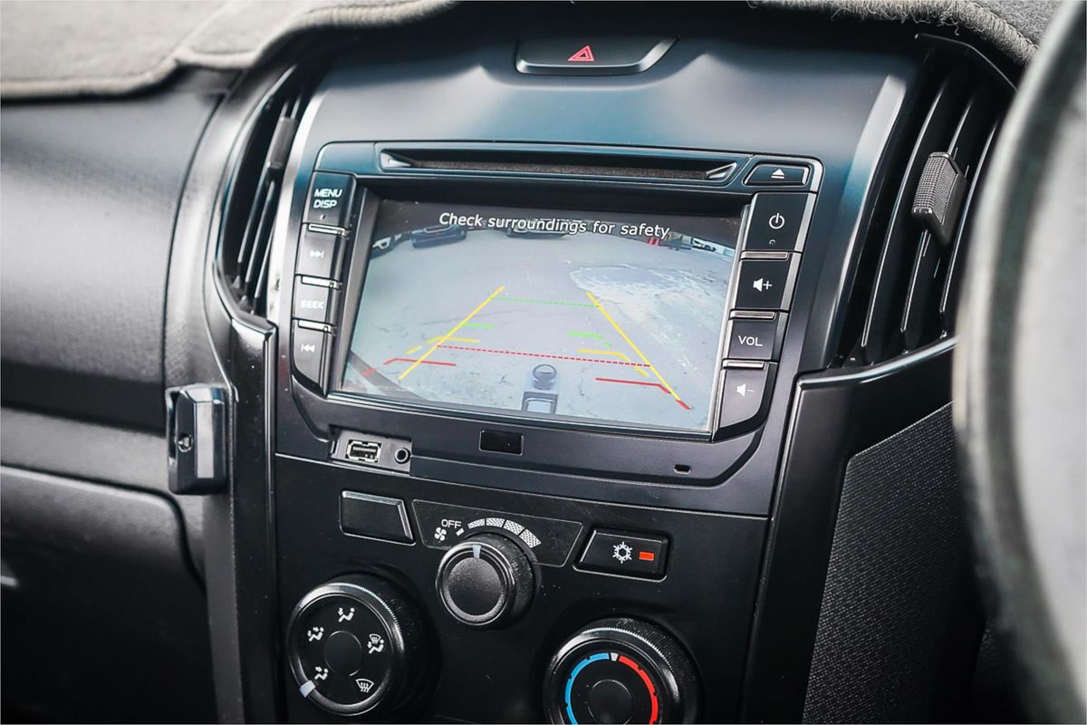 2017 Isuzu D-MAX SX High Ride Rear Wheel Drive