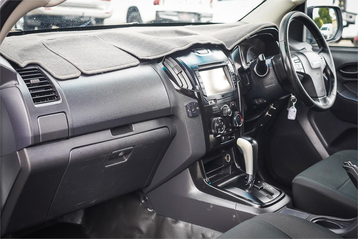 2017 Isuzu D-MAX SX High Ride Rear Wheel Drive